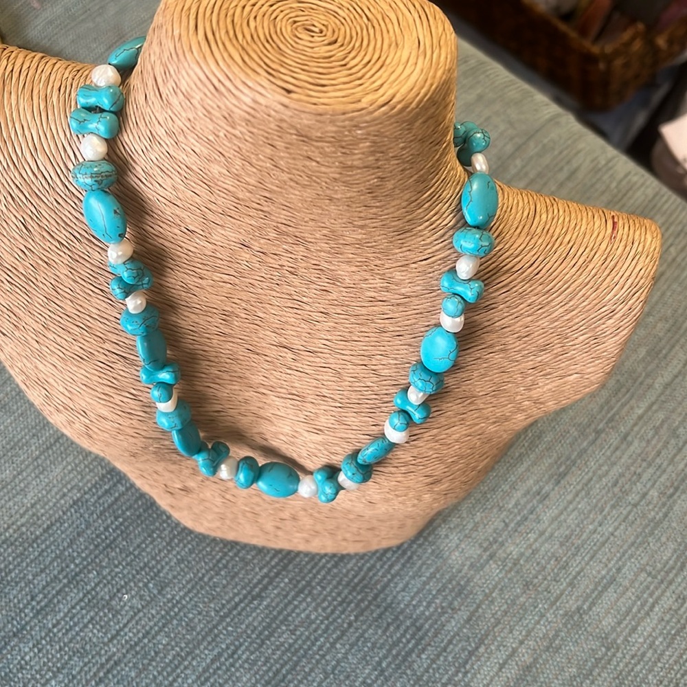 Pretty faux turquoise combined with faux pearls make a sweet necklace